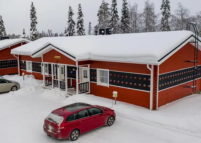 Ukkoherra 1 & 2 펜션 루카