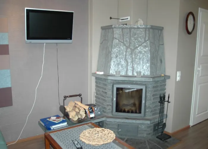 Ukkoherra 1 & 2 펜션 루카